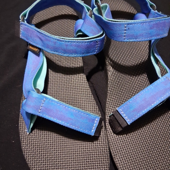 Teva Blue and Black Sporty Sandals with Adjustable Straps - Picture 3 of 10